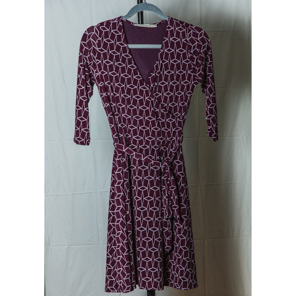 41 Hawthorn - Faux Wrap with Geometric Pattern